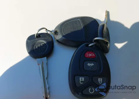 2011 Buick Lucerne Cxl Premium z USA, uszkodzony, nr VIN 1G4HJ5EM1BU109325